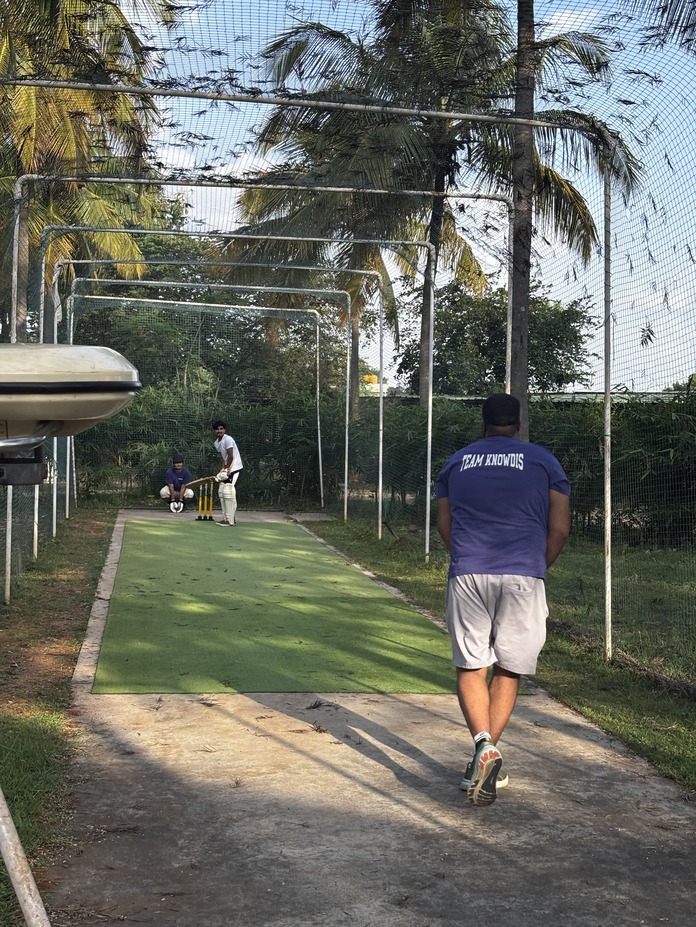 10. Knowdis Meetup Images