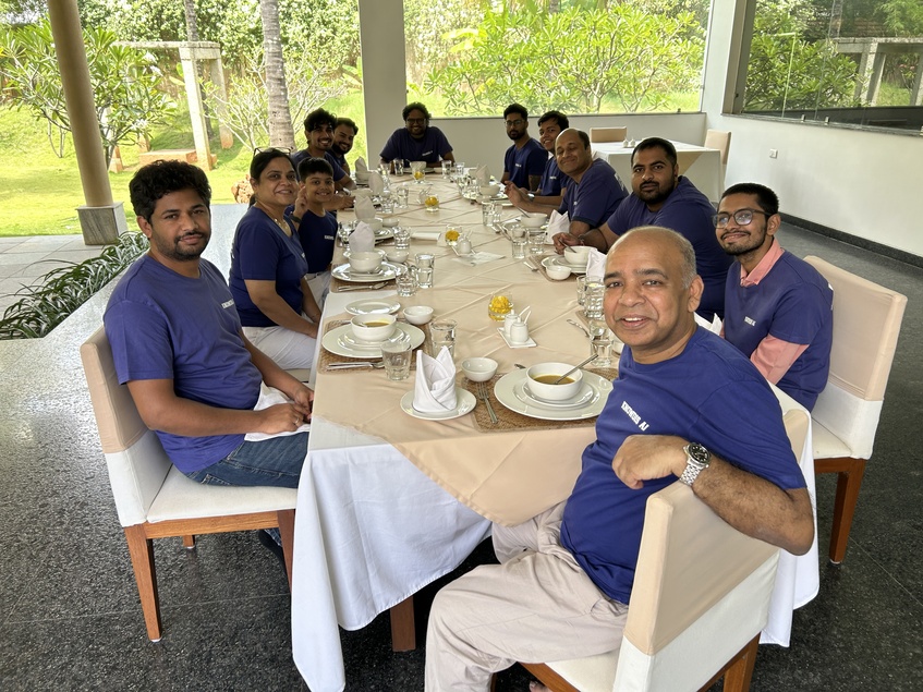 13. Knowdis Meetup Images