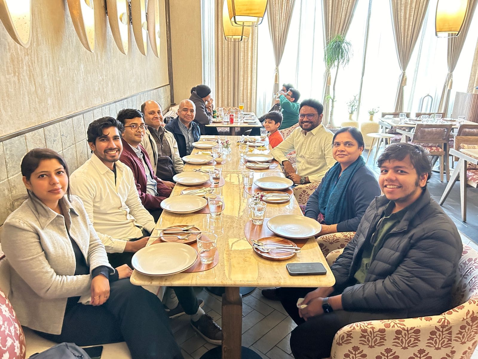 2. Knowdis Meetup Images